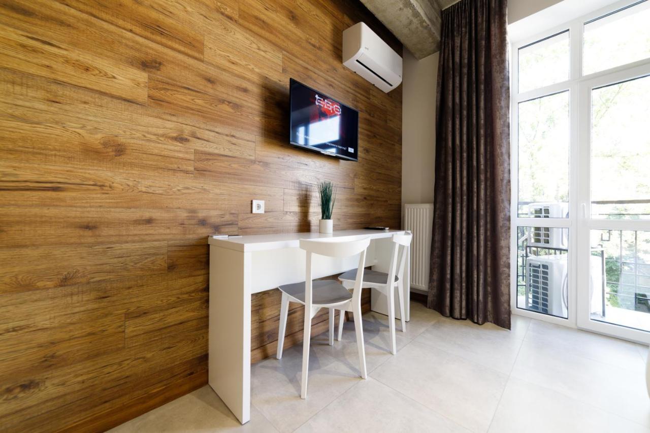 Lux Apartments Lviv Exterior foto